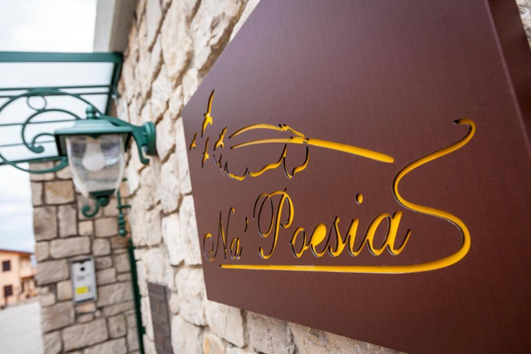 Na' Poesia B&B Di Charme Сант'Аґата-де'-Ґоті Екстер'єр фото