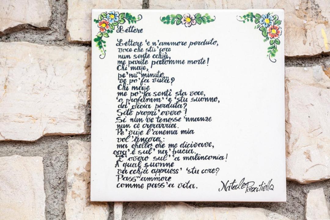 Na' Poesia B&B Di Charme Сант'Аґата-де'-Ґоті Екстер'єр фото